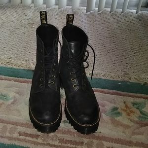 Dr Martens Shriver HI WomenWyoming heeled boot sz8